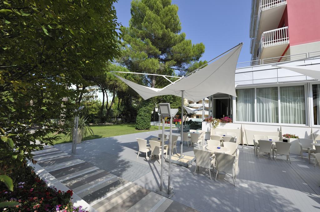 Hotel Eden Bibione Exterior foto