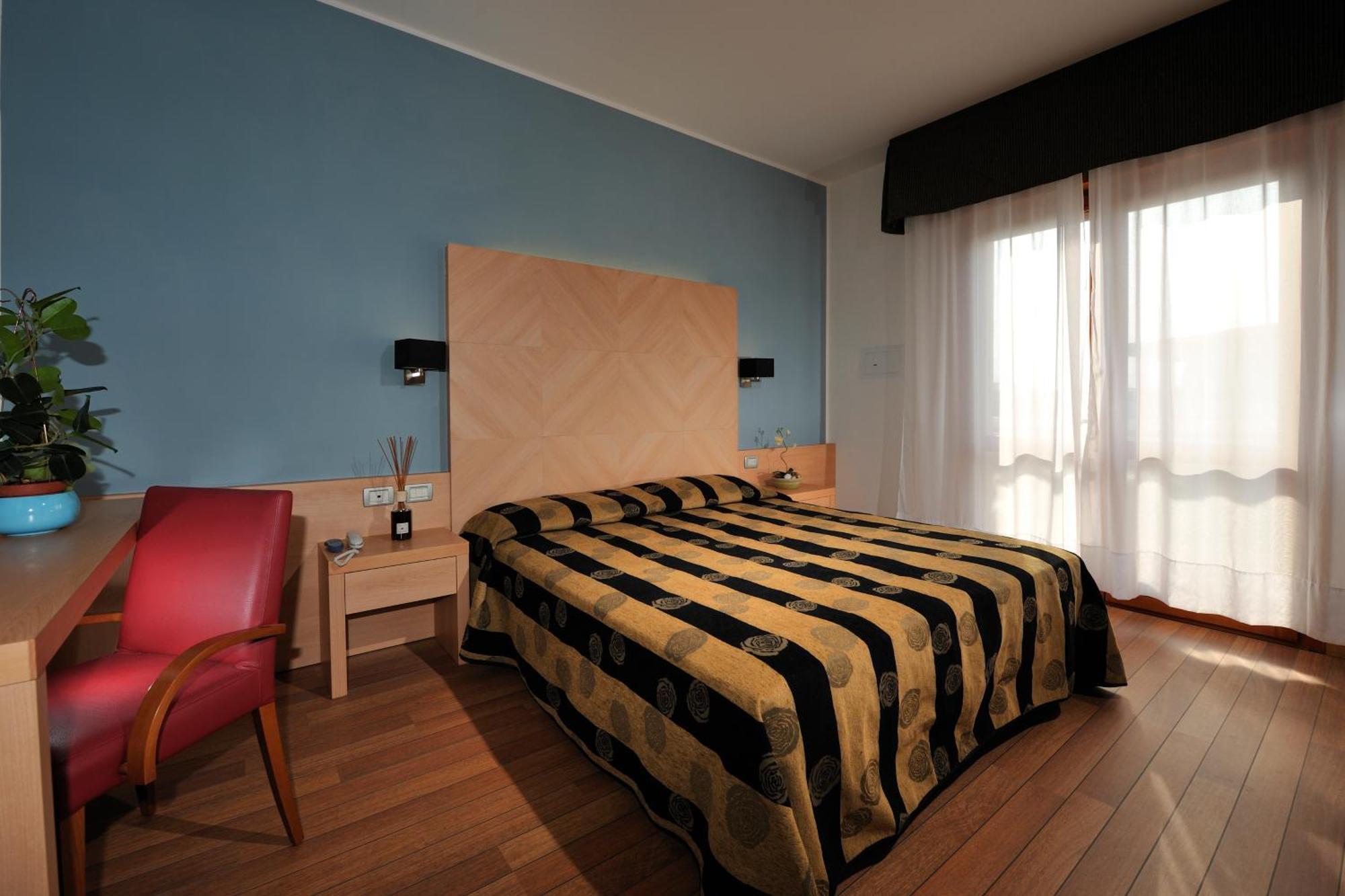 Hotel Eden Bibione Exterior foto