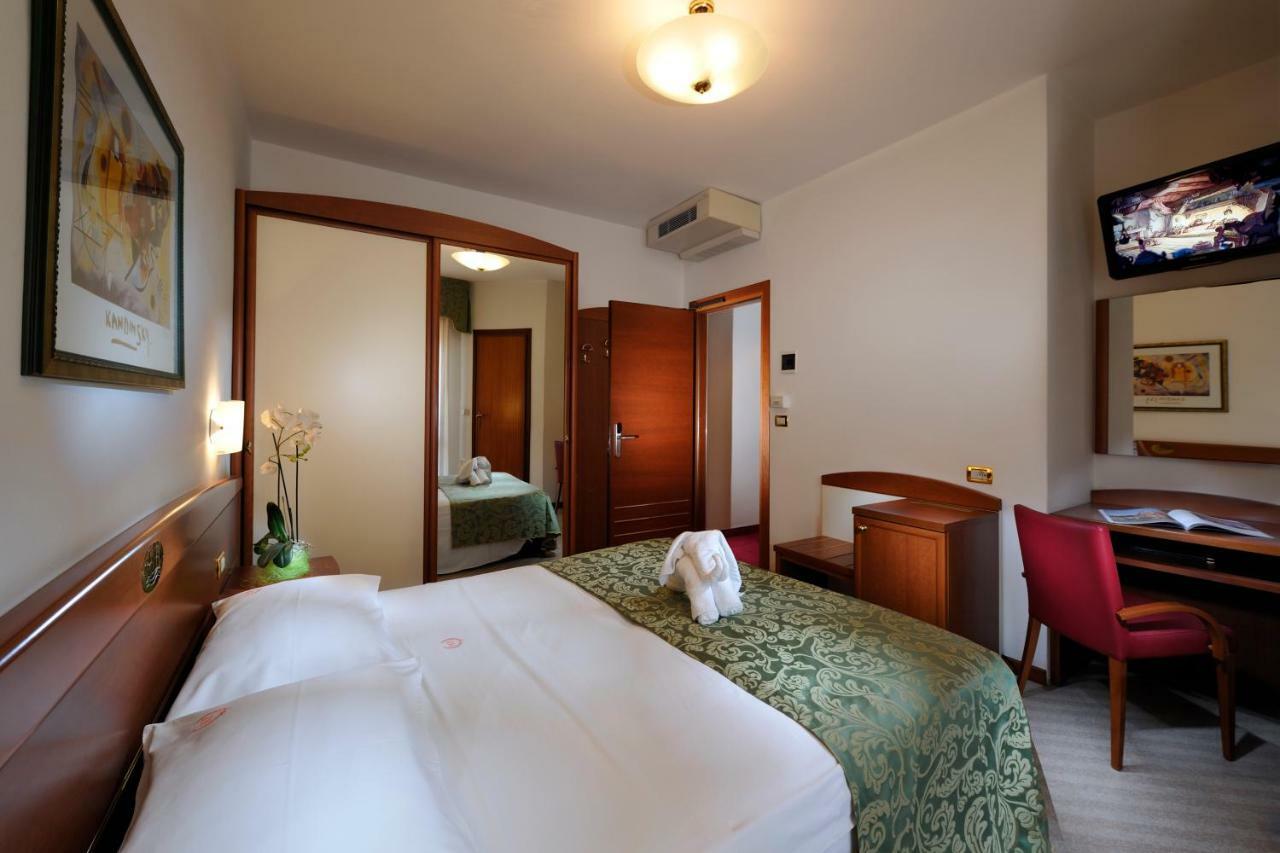 Hotel Eden Bibione Exterior foto